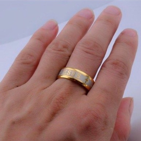 Gold Jesus Ring - Picture 3 of 8